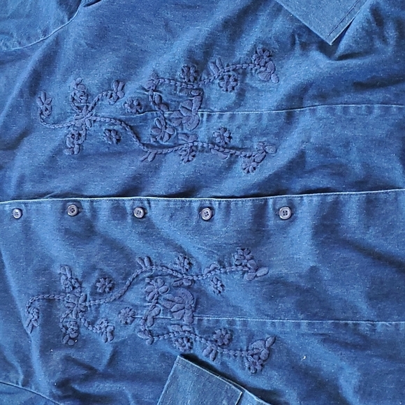 Faded Glory . Denim button down - Picture 2 of 9